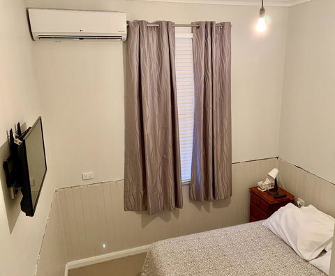 Railway Heritage Home - QLD Tourism 0