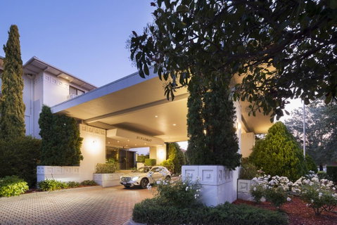 Ramada Diplomat Canberra - QLD Tourism 0