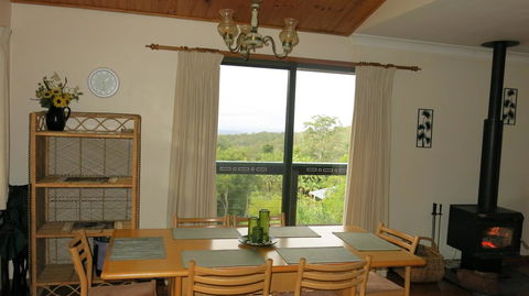 Ravensbourne Escape - Cedar Lodge - QLD Tourism 2