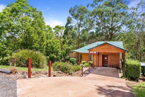 Ravensbourne Escape-Tree Tops - QLD Tourism 1