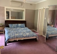 Rebecca self service guest house walk to La Trobe Uni - Queensland Tourism