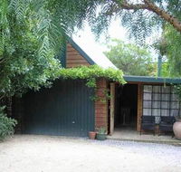 Red Brier Cottage Accommodation - Queensland Tourism