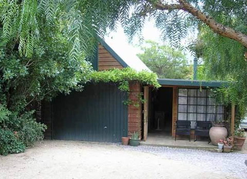 Red Brier Cottage Accommodation - QLD Tourism 0