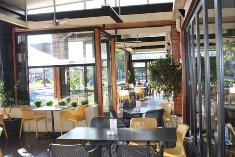 Renmark Hotel Motel - Queensland Tourism 2