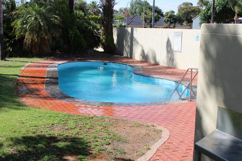 Renmark Hotel Motel - Queensland Tourism 1