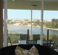 River Panorama Beach House - QLD Tourism