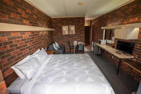Riviana Motel - QLD Tourism 3