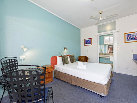 Riviera Motel Bundaberg - QLD Tourism 2