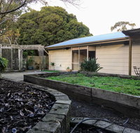 Romantic Getaway with Spa and Wifi - Pet Friendly