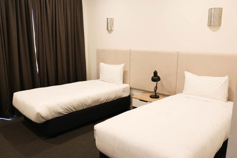 Rowville International Hotel - Queensland Tourism 3