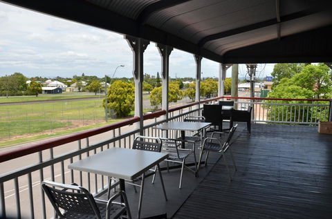 Royal Gatton Hotel - QLD Tourism 0