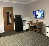 Roydons Motor Inn - QLD Tourism