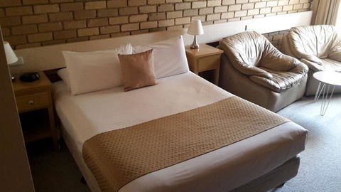 Rutherglen Motor Inn - Queensland Tourism 3