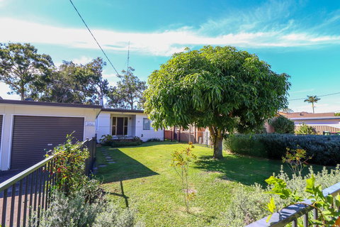 Sail N Surf - Queensland Tourism 1