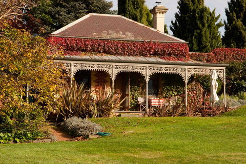 Saint Agnes Homestead - QLD Tourism 1