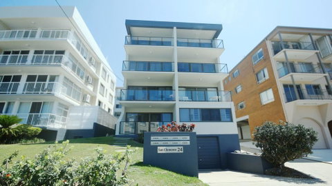 San Clemente 3 24 Orvieto Tce - QLD Tourism 0