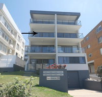 San Clemente Unit 4/24 Orvieto Terrace - QLD Tourism