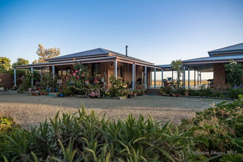 Sanctuary@Waratah - Queensland Tourism 0