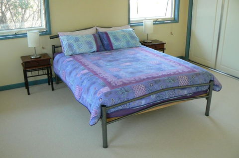Sandy Point Beach Escape 1 Bedroom Apartment - Queensland Tourism 2