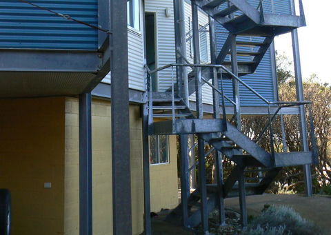 Sandy Point Beach Escape 1 Bedroom Apartment - Queensland Tourism 1