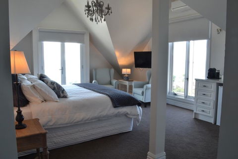 Sapphire Shores Luxury Retreat - Queensland Tourism 1