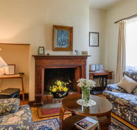 Sargeants  Armoury Cottages 1823 - Queensland Tourism