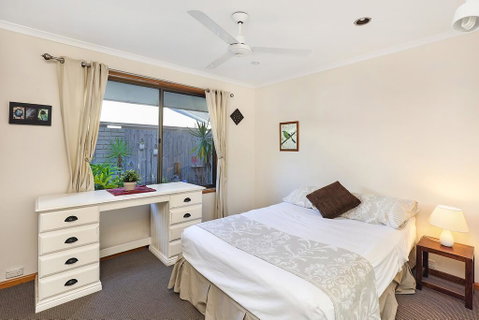 SCHMAN55-WATERFRONT, RESORT-STYLE ENTERTAINER - QLD Tourism 3