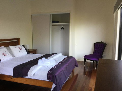 Sea Breeze Esplanade, Beachfront, Close Marina Hervey Bay - Queensland Tourism 1