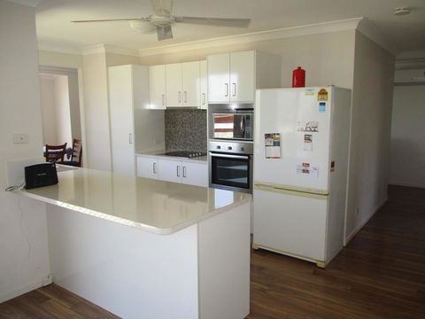 Sea Renity In Dundowran - Queensland Tourism 0