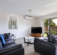 Seachange Apartment 1 - QLD Tourism