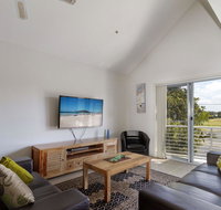 Seachange Apartment 2 - QLD Tourism