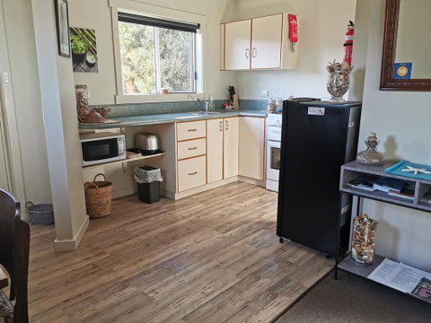 SEASAND HIDEAWAY - Queensland Tourism 2