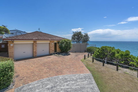 Seascape - Norah Head, NSW - QLD Tourism 1