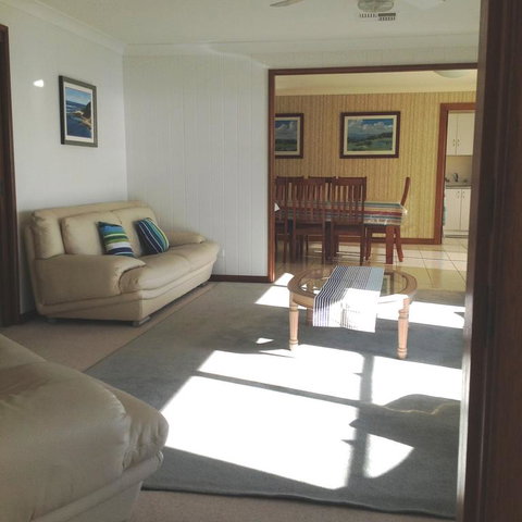 Seascape - Norah Head, NSW - QLD Tourism 3