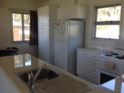 Seaside Cottage - QLD Tourism 3
