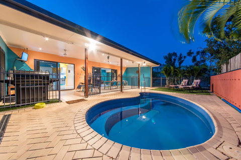 Seaside Hideaway- Hideaway Bay - QLD Tourism 0