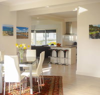 Seaside Retreat - QLD Tourism