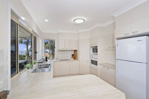 SEAVIEW DREAM - Bonny Hills - Queensland Tourism 3