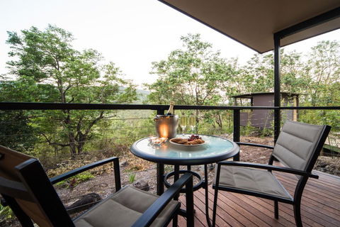 Seclude Rainforest Retreat - QLD Tourism 1