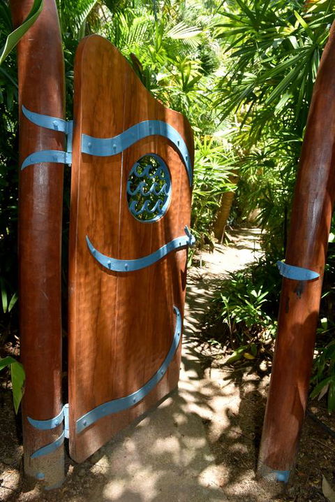 Sejala Beach Huts - QLD Tourism 3