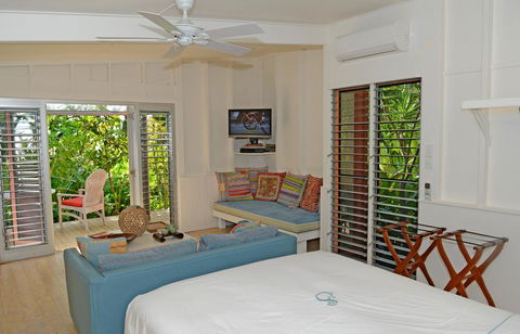 Sejala Beach Huts - QLD Tourism 0