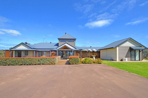 Sensational Heights Bed & Breakfast - QLD Tourism 1