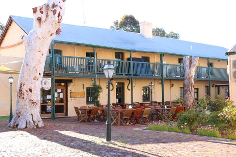 Settlers House - QLD Tourism 0