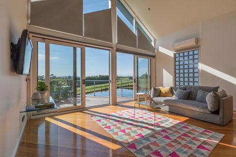 Seville Estate - QLD Tourism 0