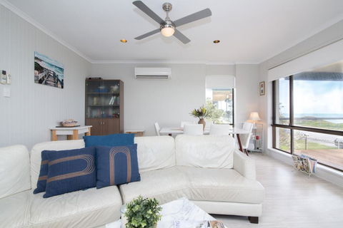 Shanti By The Sea - Queensland Tourism 3