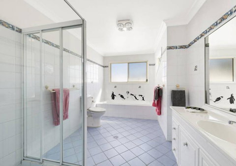 Shelly Beach Family Hideaway - Pool, Beach, Golf - Queensland Tourism 2