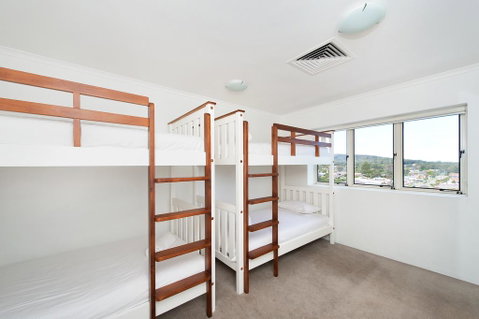 Shoal Bay Penthouse With Views And Resort Facilities - QLD Tourism 3