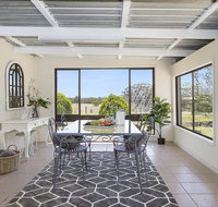Silky Oak Cottage - cosy with country views - QLD Tourism