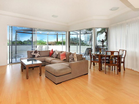 Silver Sea On Sixth Resort - QLD Tourism 2