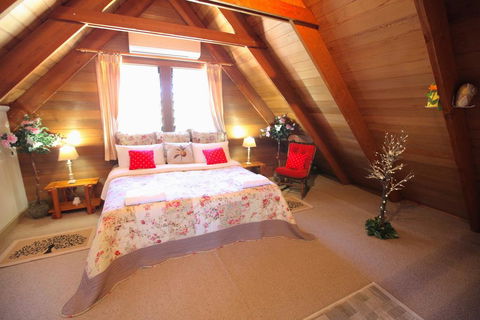 Silverpoint Accommodation - QLD Tourism 0